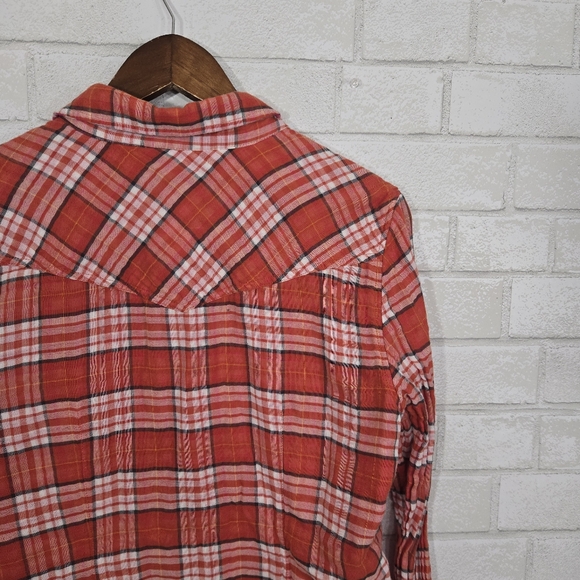 AEO flannel print button down - Picture 11 of 13